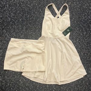 Halara Dress set in white